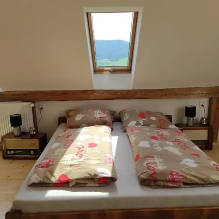 Art-house 4 Attic Apartmán