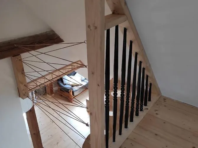 아파트 Art-house 4 Attic *