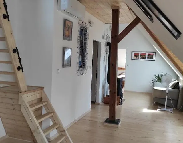 Appartement Art-house 4 Attic Decin